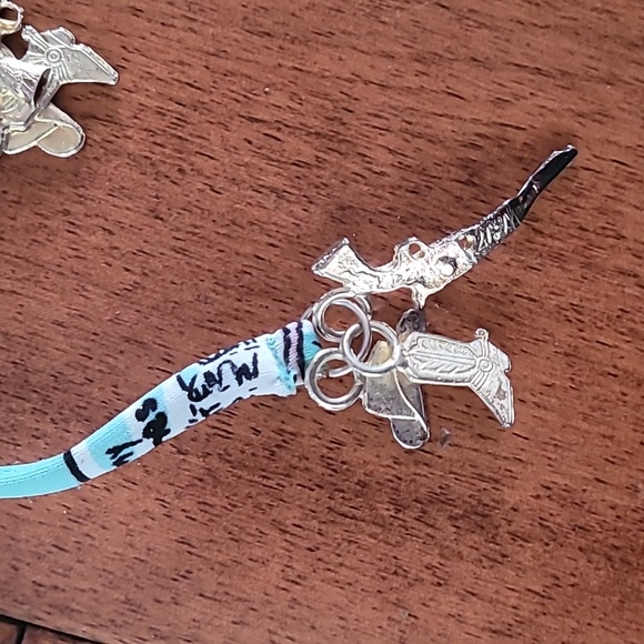 Bikini - Picture 4 of 4